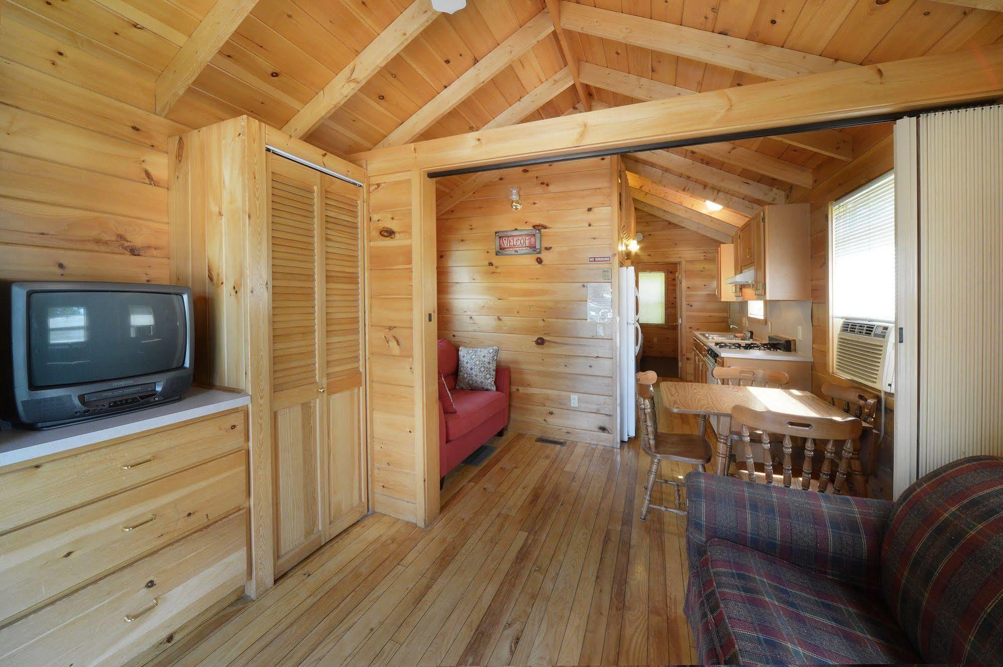 Lake George Escape - Campground Warrensburg Dış mekan fotoğraf