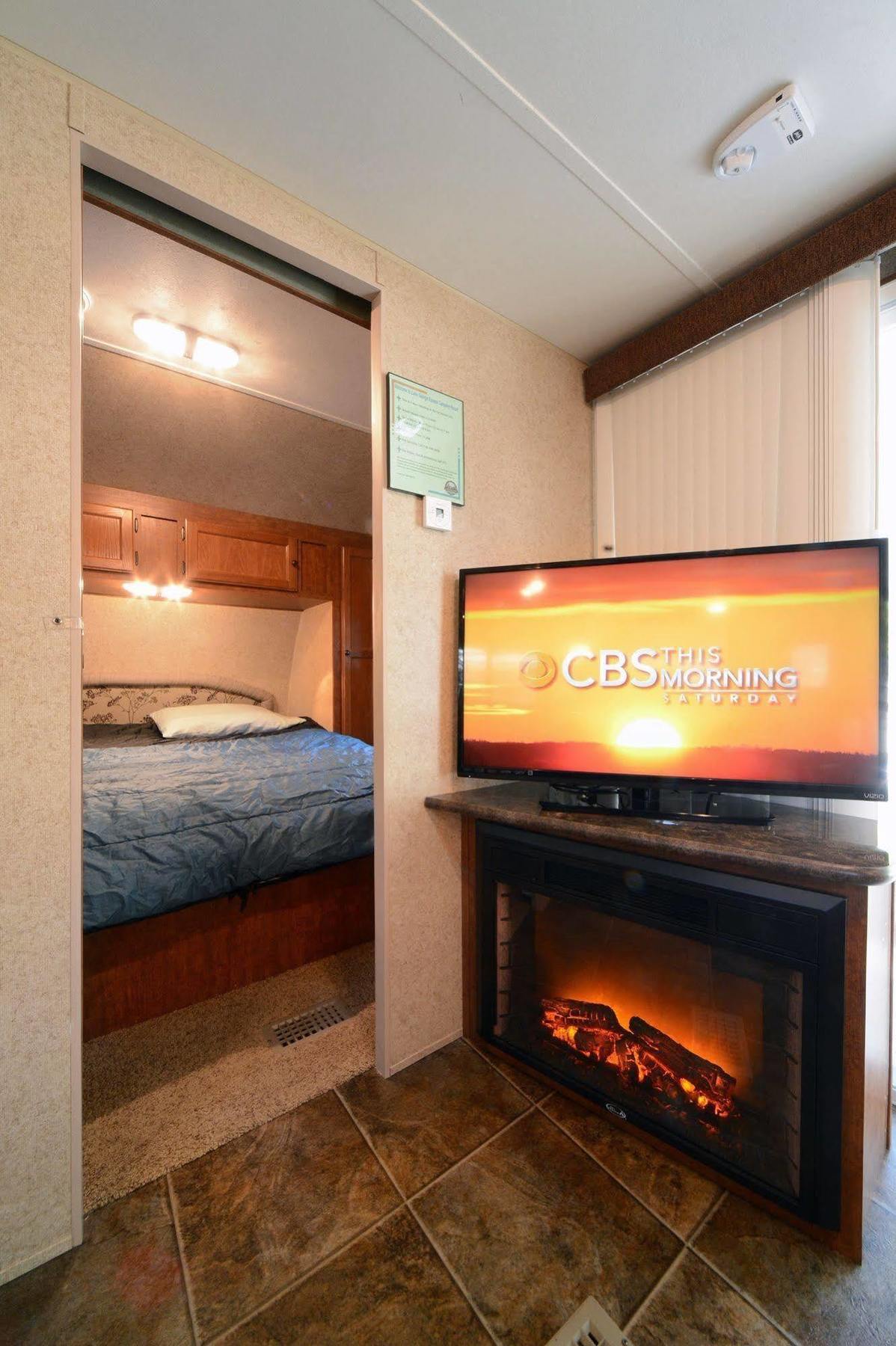 Lake George Escape - Campground Warrensburg Dış mekan fotoğraf
