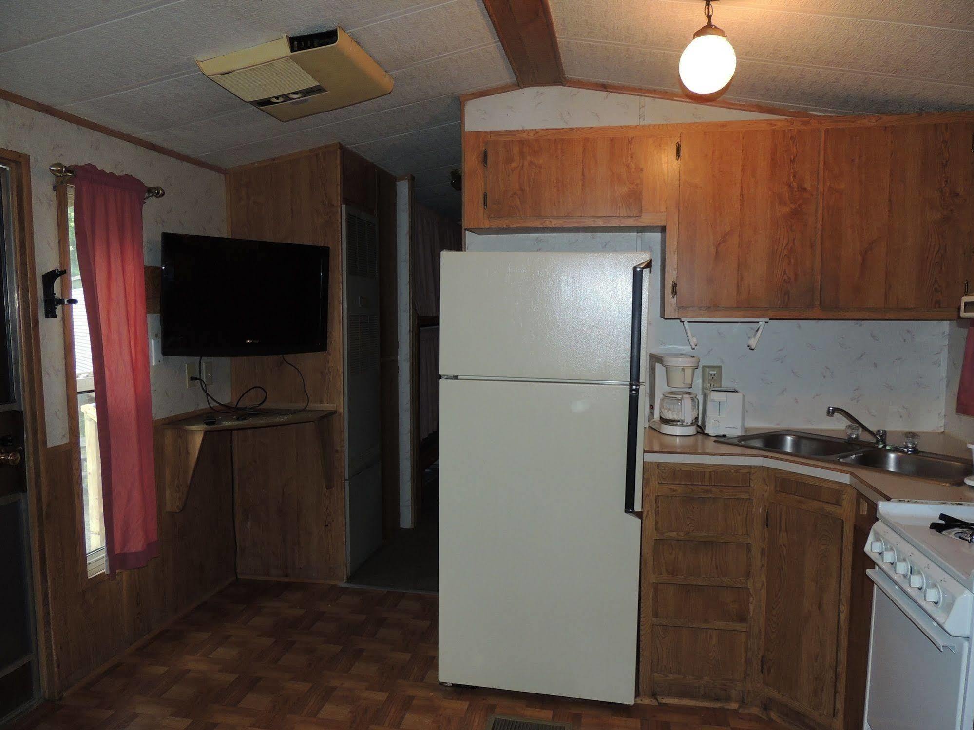 Lake George Escape - Campground Warrensburg Dış mekan fotoğraf